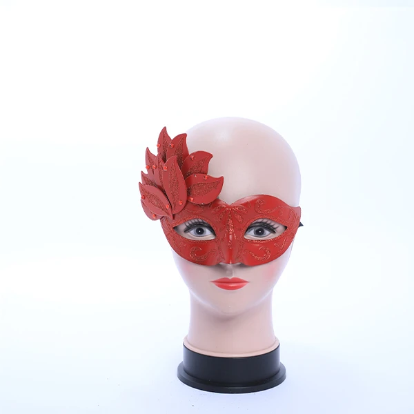 Gluitterd Red Mask with side Rose Shape