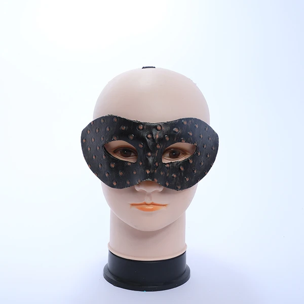 Black Pointed Bronze Leather Mask